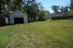 121 Lakewood Ave, Crystal Lake, IL 60014 - Photo 17