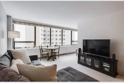 2800 N Lake Shore Drive #813, Chicago, IL 60657 - Photo 3