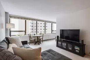 2800 N Lake Shore Dr, Chicago, IL 60657 - Photo 3