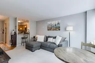 2800 N Lake Shore Dr, Chicago, IL 60657 - Photo 5