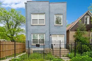 1002 N Avers Ave, Chicago, IL 60651 - Photo 1