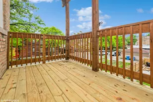 1002 N Avers Ave, Chicago, IL 60651 - Photo 15