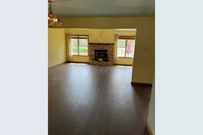 223 Williamsburg Court, Montgomery, IL 60538 - Photo 19