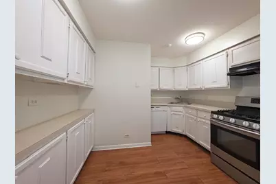 12 Parkside Court #10, Vernon Hills, IL 60061 - Photo 7