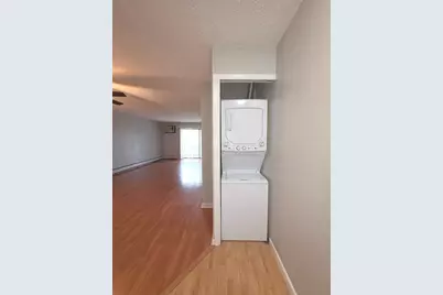 12 Parkside Court #10, Vernon Hills, IL 60061 - Photo 5