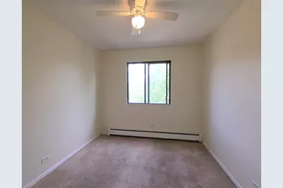 12 Parkside Court #10, Vernon Hills, IL 60061 - Photo 9
