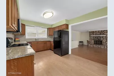 545 Claremont Avenue, West Chicago, IL 60185 - Photo 11