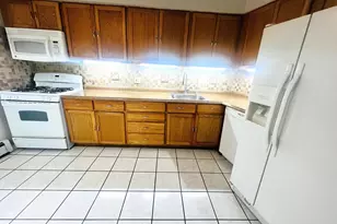 8152 Elmwood Ave, Skokie, IL 60077 - Photo 7