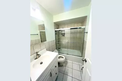 8152 Elmwood Avenue #G4, Skokie, IL 60077 - Photo 13