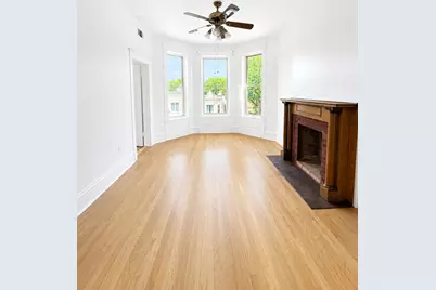 2621 W Crystal Street #3, Chicago, IL 60622 - Photo 3