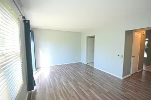 2684 Waterford Ct, Aurora, IL 60502 - Photo 7