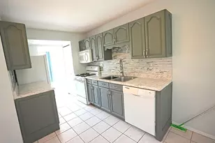 2684 Waterford Ct, Aurora, IL 60502 - Photo 9