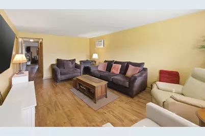292 Bensley Avenue, Calumet City, IL 60409 - Photo 9