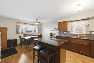 292 Bensley Ave, Calumet City, IL 60409 - Photo 19
