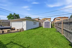 292 Bensley Ave, Calumet City, IL 60409 - Photo 37