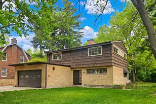 645 Judge Ave, Waukegan, IL 60085 - Photo 1