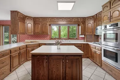 8N258 Brierwood Lane, Elgin, IL 60124 - Photo 11