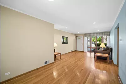7727 N Oconto Avenue, Niles, IL 60714 - Photo 15