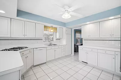 7727 N Oconto Avenue, Niles, IL 60714 - Photo 11