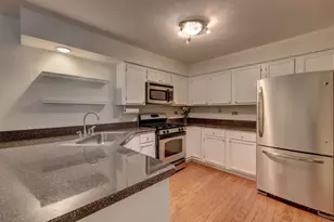 25 Coolidge Ct, Streamwood, IL 60107 - Photo 7