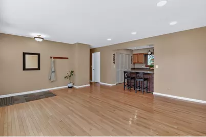700 E Turner Avenue, Roselle, IL 60172 - Photo 5