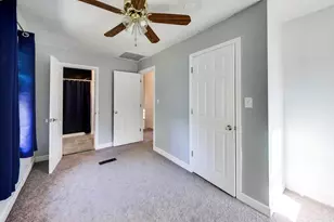 2923 W 97th St, Evergreen Park, IL 60805 - Photo 19