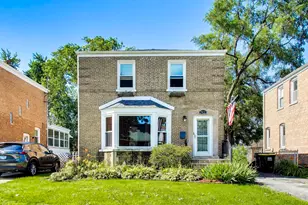 2923 W 97th St, Evergreen Park, IL 60805 - Photo 1