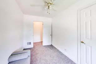 2923 W 97th St, Evergreen Park, IL 60805 - Photo 21