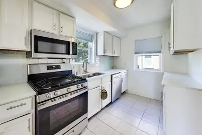 2923 W 97th Street, Evergreen Park, IL 60805 - Photo 9