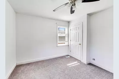 2923 W 97th Street, Evergreen Park, IL 60805 - Photo 15