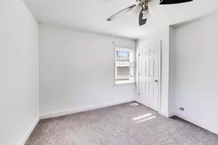 2923 W 97th St, Evergreen Park, IL 60805 - Photo 15