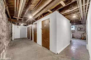 2411 W Walton St, Chicago, IL 60622 - Photo 47