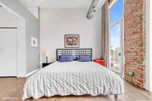2411 W Walton St, Chicago, IL 60622 - Photo 21