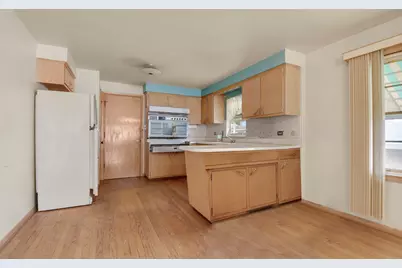 843 W 34th Place, Chicago, IL 60608 - Photo 3