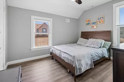 4450 N Kasson Avenue, Chicago, IL 60630 - Photo 17