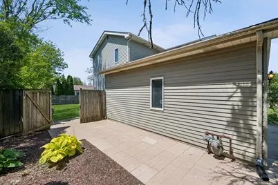 2142 N Summit Street, Wheaton, IL 60187 - Photo 5