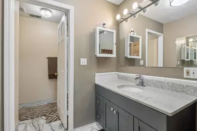 2142 N Summit Street, Wheaton, IL 60187 - Photo 19