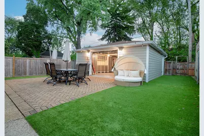 5911 N Keating Avenue, Chicago, IL 60646 - Photo 25