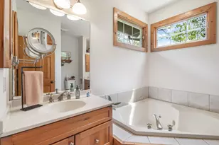 2391 Newburg Rd, Belvidere, IL 61008 - Photo 13