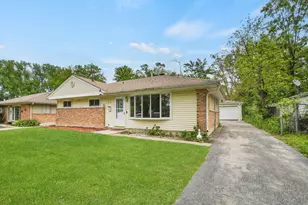 419 S Orchard Dr, Park Forest, IL 60466 - Photo 1