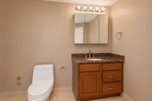 655 W Irving Park Rd, Chicago, IL 60613 - Photo 23
