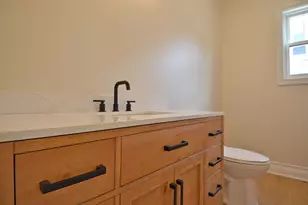 414 2nd Ave, Ottawa, IL 61350 - Photo 13