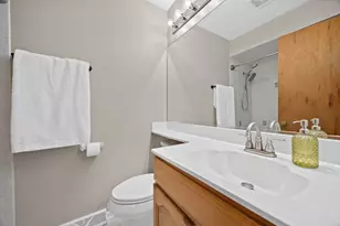 27W359 Aspen Ct, Winfield, IL 60190 - Photo 21