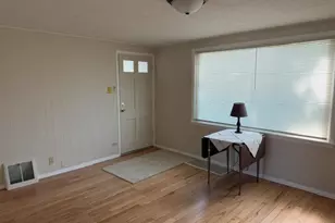 1626 N Prairie Ave, Crest Hill, IL 60403 - Photo 3