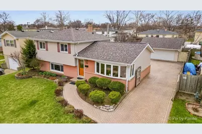 458 N 5th Avenue, Des Plaines, IL 60016 - Photo 1
