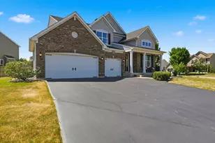 2701 Woodworth Ave, Woodstock, IL 60098 - Photo 3