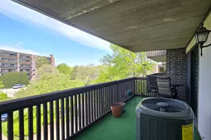 917 Vose Dr, Gurnee, IL 60031 - Photo 15