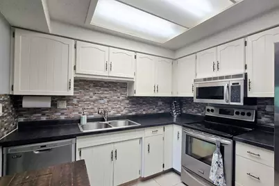 917 Vose Drive #411, Gurnee, IL 60031 - Photo 7