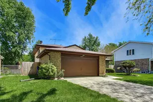 847 College Ave, Matteson, IL 60443 - Photo 3