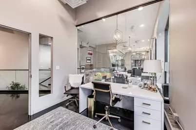 200 W Superior Street, Chicago, IL 60654 - Photo 9